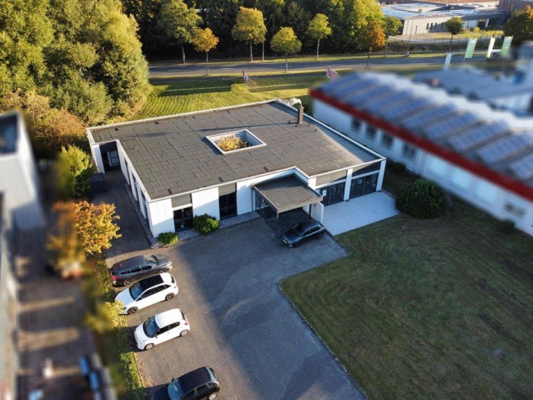 Ansicht Eingang Paderborn B�ro / Praxis Moderne B�roimmobilie mit guter Verkehrsanbindung in Paderborn!